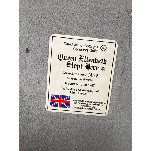 David Winter Cottages "Queen Elizabeth Slept Here" Handcrafted 1987 Collectible - Picture 5 of 5